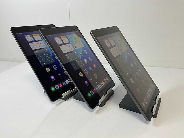 Apple ipad (2019) 7th gen 10.2” - wifi - 32 gb - space gray (3x) - afbeelding 4 van  9