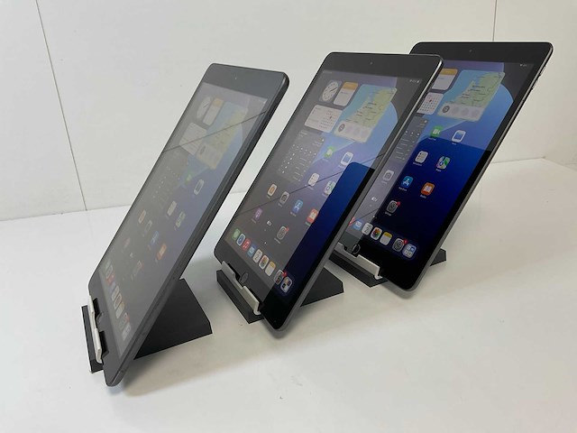 Apple ipad (2019) 7th gen 10.2” - wifi - 32 gb - space gray (3x) - afbeelding 5 van  9
