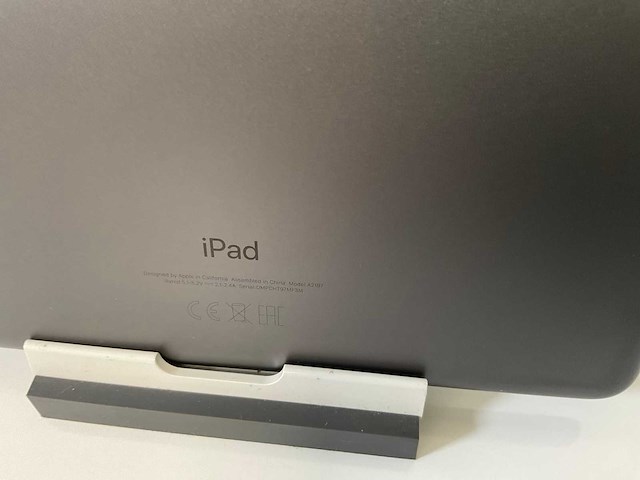 Apple ipad (2019) 7th gen 10.2” - wifi - 32 gb - space gray (3x) - afbeelding 7 van  9