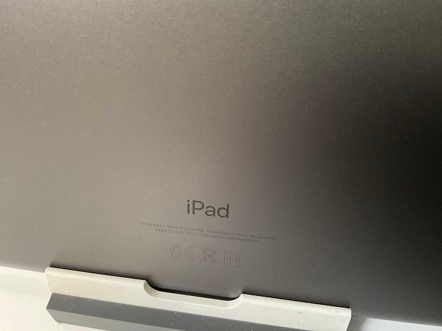 Apple ipad (2019) 7th gen 10.2” - wifi - 32 gb - space gray (3x) - afbeelding 9 van  9