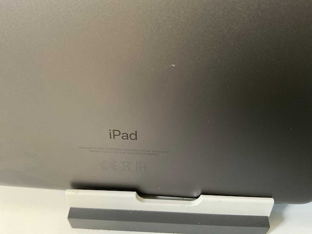 Apple ipad (2019) 7th gen 10.2” - wifi + cellular - 32 gb / 128 gb - space gray (3x) - afbeelding 8 van  9