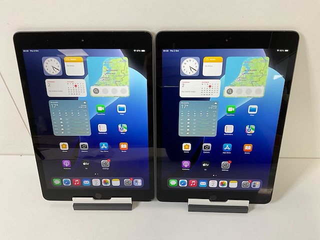 Apple ipad (2020) 8th gen 10.2” - wifi - 32 gb - space gray (2x) - afbeelding 1 van  9