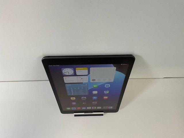 Apple ipad (2021) 10.2” - wifi - 64 gb - silver - afbeelding 2 van  6
