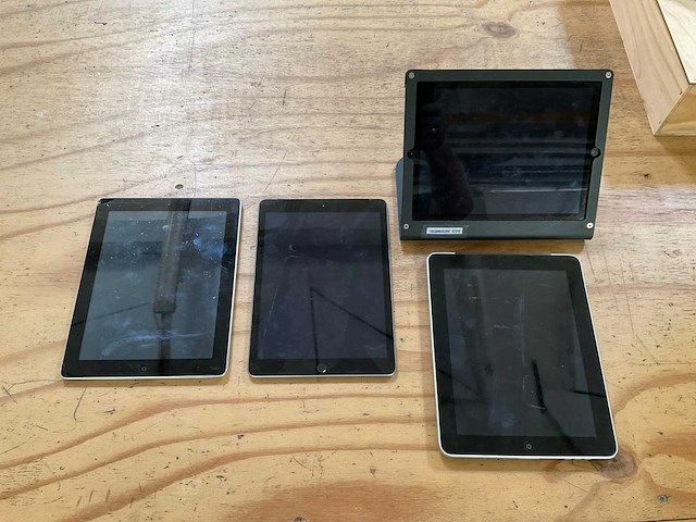 Apple ipad (4x) - afbeelding 1 van  8