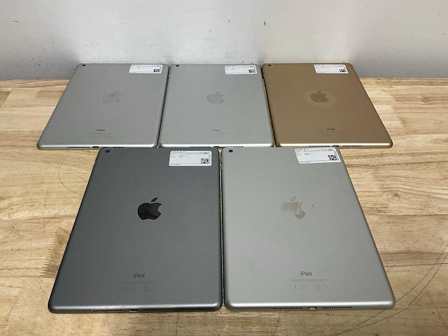 Apple ipad 5 a1822 tablet (5x) - afbeelding 1 van  5