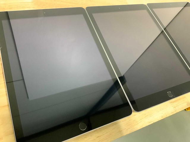 Apple ipad 5 a1822 tablet (6x) - afbeelding 4 van  14