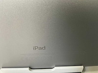 Apple ipad 5th gen - wi-fi + cellular - 32 gb - space gray (5x) - afbeelding 1 van  8