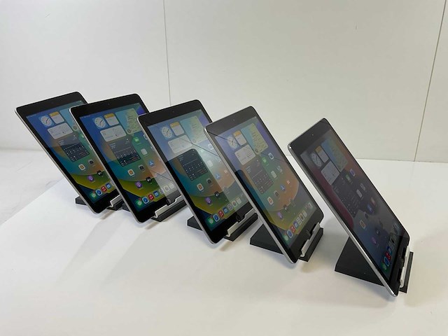Apple ipad 5th gen - wi-fi + cellular - 32 gb - space gray (5x) - afbeelding 7 van  12