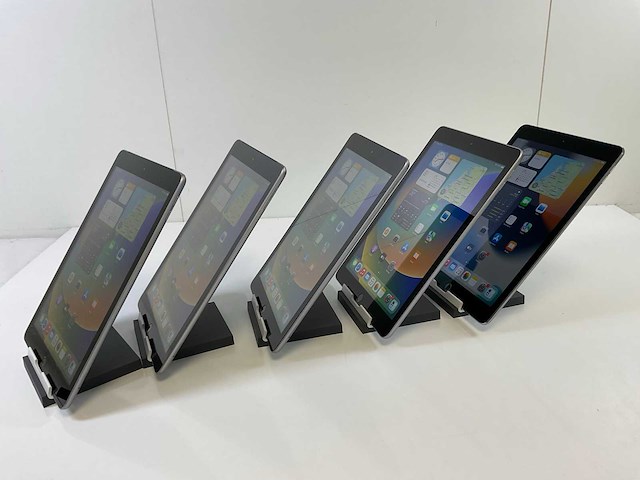 Apple ipad 5th gen - wi-fi + cellular - 32 gb - space gray (5x) - afbeelding 9 van  12