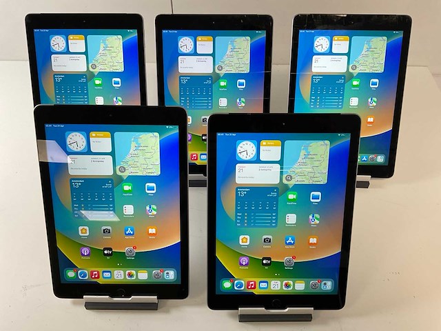 Apple ipad 5th gen 9.7” - wifi + cellular - 128 gb - space gray (5x) - afbeelding 1 van  6