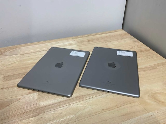 Apple ipad 6 a1893 tablet (2x) - afbeelding 3 van  8