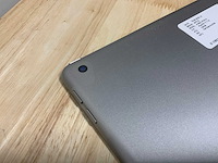 Apple ipad 6 a1893 tablet (2x) - afbeelding 6 van  8