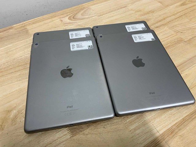 Apple ipad 6 a1893 tablet (4x) - afbeelding 2 van  4