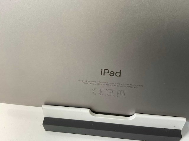 Apple ipad 6th gen - wi-fi - 32 gb - space gray (5x) - afbeelding 2 van  10