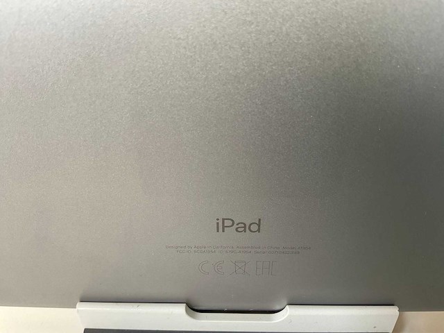 Apple ipad 6th gen - wi-fi + cellular - 128 gb - space gray (4x) - afbeelding 1 van  5