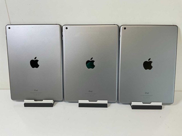 Apple ipad 6th gen - wifi - 128 gb - space gray (3x) - afbeelding 6 van  9