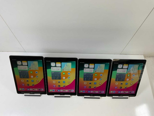 Apple ipad 6th gen - wifi - 32 gb - space gray (4x) - afbeelding 2 van  9