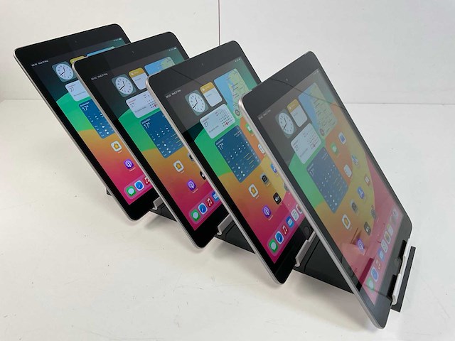 Apple ipad 6th gen 8.3” - wifi + cellular - 128 gb - space gray (4x) - afbeelding 3 van  4