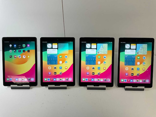 Apple ipad 6th gen 9.7” - wifi + cellular - 128 gb - space gray (4x) - afbeelding 1 van  5