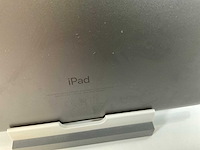 Apple ipad 7th gen - wi-fi + cellular - 128 gb - space gray (3x) - afbeelding 6 van  8