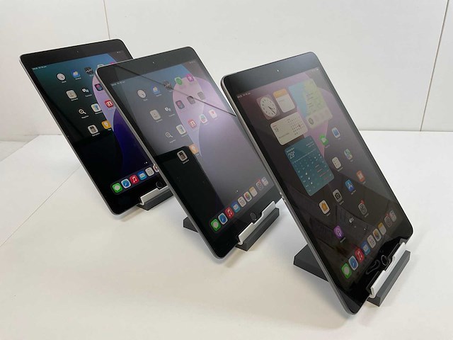 Apple ipad 7th gen - wi-fi + cellular - 128 gb - space gray (3x) - afbeelding 3 van  8