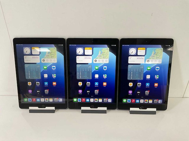 Apple ipad 7th gen - wi-fi + cellular - 32 gb - space gray (3x) - afbeelding 1 van  8