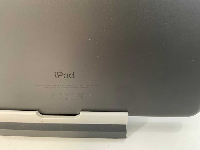 Apple ipad 7th gen - wi-fi + cellular - 32 gb - space gray (3x) - afbeelding 6 van  8