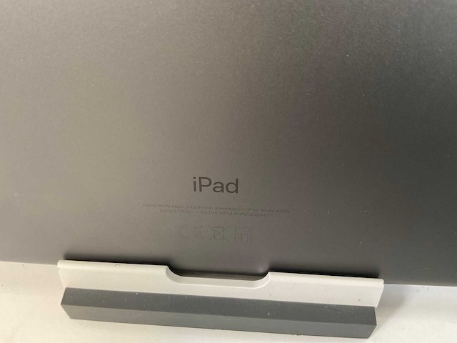 Apple ipad 7th gen - wi-fi + cellular - 32 gb - space gray (3x) - afbeelding 7 van  8