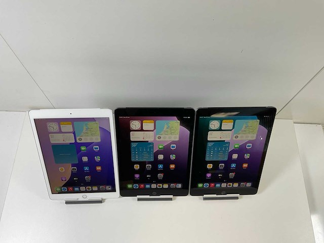 Apple ipad 7th gen - wi-fi + cellular - 32 gb / 128 gb - silver/space gray (3x) - afbeelding 1 van  1