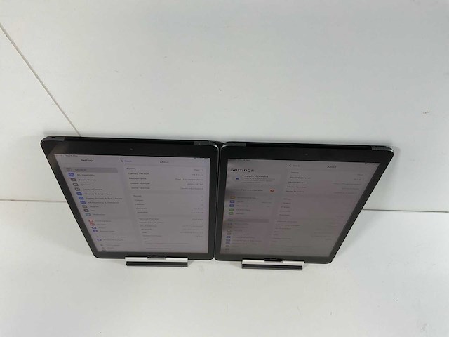 Apple ipad 7th gen - wi-fi + cellular - 32 gb / 128 gb - space gray (2x) - afbeelding 2 van  7