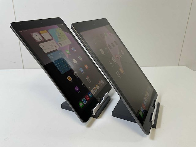 Apple ipad 7th gen - wifi - 128 gb - space gray (2x) - afbeelding 3 van  8