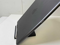 Apple ipad 7th gen - wifi - 128 gb - space gray (2x) - afbeelding 7 van  8