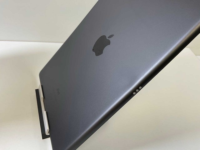 Apple ipad 7th gen - wifi - 128 gb - space gray (2x) - afbeelding 8 van  8