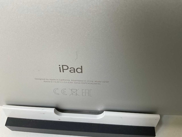 Apple ipad 7th gen - wifi - 32 gb - silver (3x) - afbeelding 8 van  9