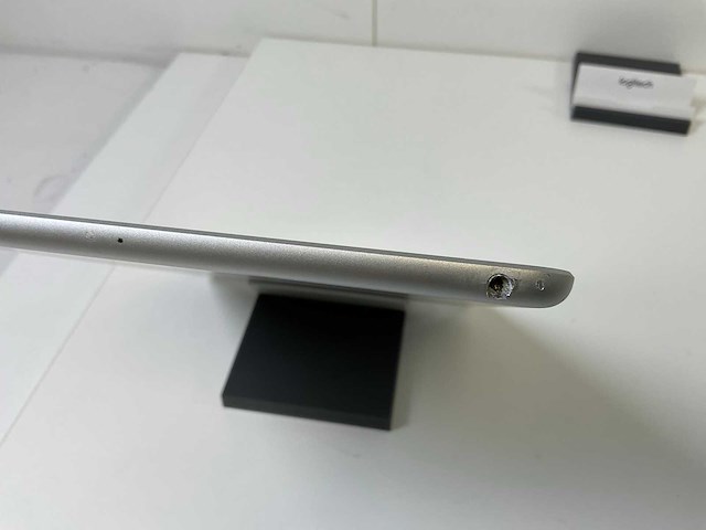 Apple ipad 7th gen - wifi - 32 gb - silver (3x) - afbeelding 9 van  9