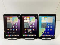 Apple ipad 7th gen - wifi - 32 gb - space gray (3x) - afbeelding 1 van  8