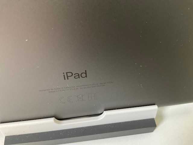 Apple ipad 7th gen - wifi - 32 gb - space gray (3x) - afbeelding 4 van  6