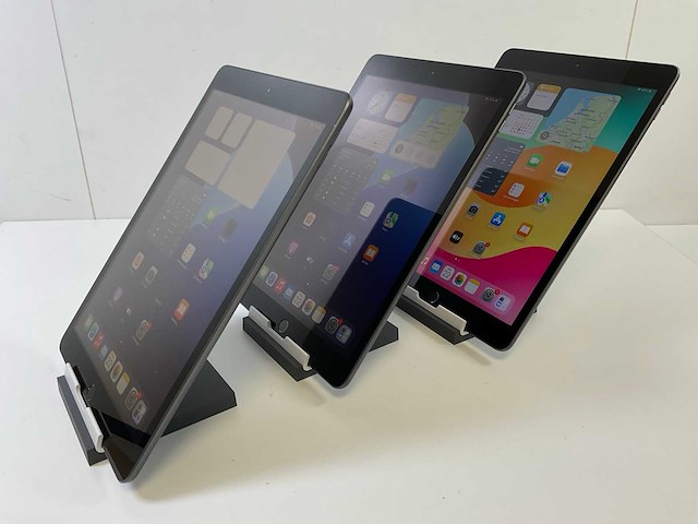 Apple ipad 7th gen - wifi - 32 gb - space gray (3x) - afbeelding 4 van  9