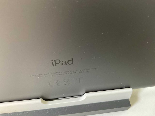 Apple ipad 7th gen - wifi - 32 gb - space gray (3x) - afbeelding 6 van  9