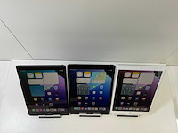 Apple ipad 7th gen - wifi + cellular - 32 gb - space gray / silver (3x) - afbeelding 2 van  9