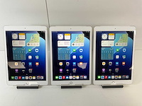 Apple ipad 7th gen 10.2” - wifi + cellular - 128 gb - silver (3x) - afbeelding 1 van  5