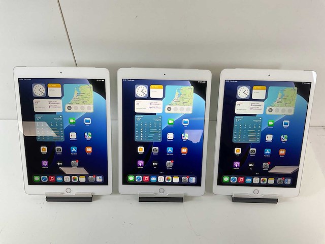 Apple ipad 7th gen 10.2” - wifi + cellular - 128 gb - silver (3x) - afbeelding 1 van  5