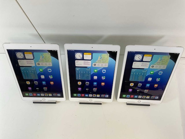 Apple ipad 7th gen 10.2” - wifi + cellular - 128 gb - silver (3x) - afbeelding 1 van  2