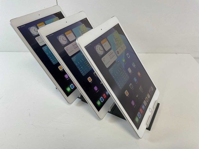 Apple ipad 7th gen 10.2” - wifi + cellular - 128 gb - silver (3x) - afbeelding 2 van  2