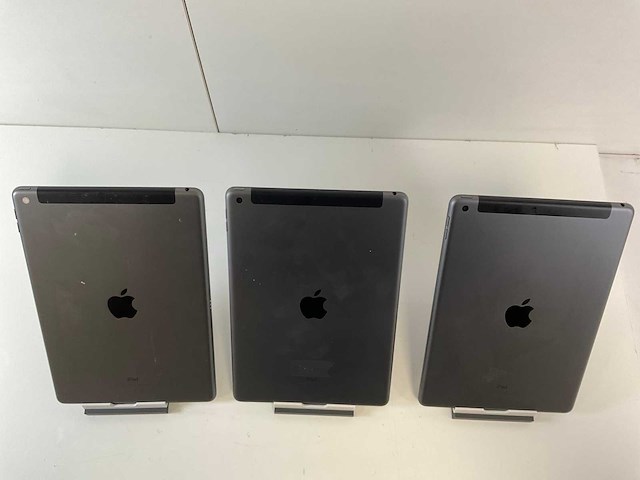Apple ipad 7th gen 10.2” - wifi + cellular - 128 gb - space gray (3x) - afbeelding 5 van  5