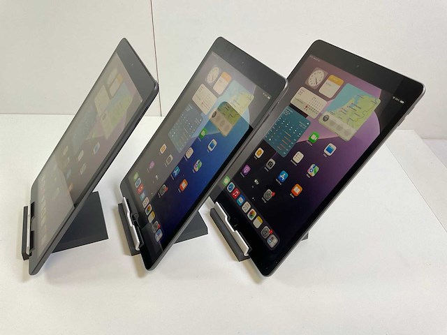Apple ipad 7th gen 10.2” - wifi + cellular - 128 gb - space gray (3x) - afbeelding 4 van  8