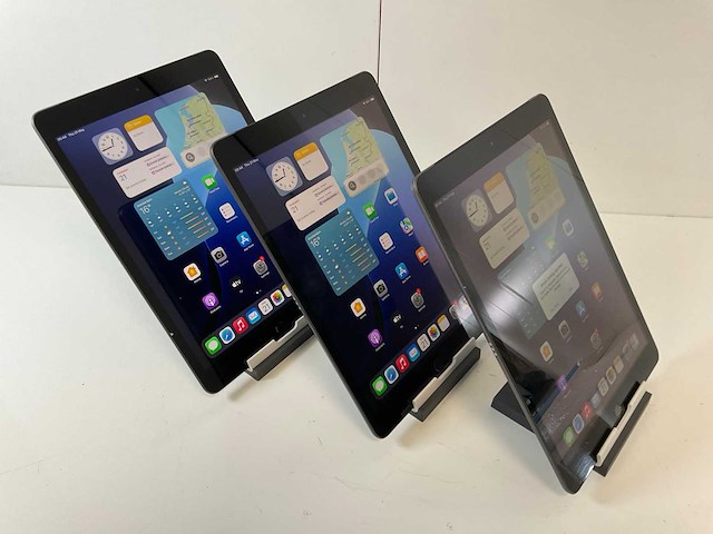 Apple ipad 7th gen 10.2” - wifi + cellular - 128 gb / 32 gb - space gray (3x) - afbeelding 2 van  4