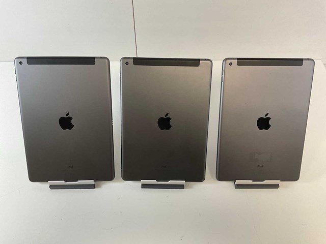 Apple ipad 7th gen 10.2” - wifi + cellular - 128 gb / 32 gb - space gray (3x) - afbeelding 4 van  4