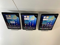 Apple ipad 7th gen 10.2” - wifi + cellular - 32 gb - space gray (3x) - afbeelding 2 van  5
