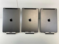 Apple ipad 7th gen 10.2” - wifi + cellular - 32 gb - space gray (3x) - afbeelding 5 van  5
